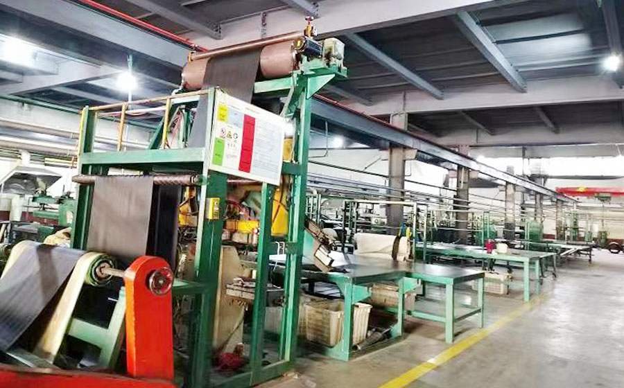 -1_0007_Calendring裁断